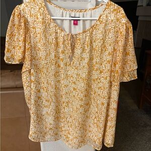 Vince Camuto Yellow and White Patterned Blouse